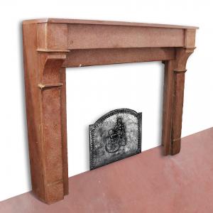 Antiker Marmorkamin, 125x107 cm hoch. Epoche 1800.